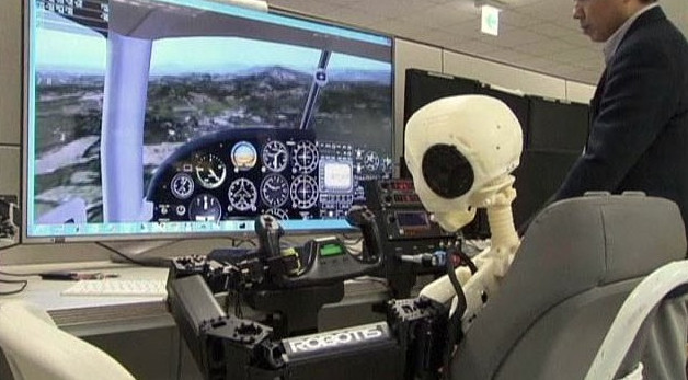 В Южной Корее создан робот-пилот - «Роботы»