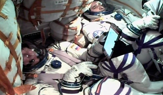 Для стыковки «Союза ТМА-16М» с МКС впервые использовался планшетный компьютер - «Космос»