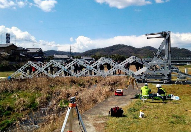 Мост-оригами поможет при стихийных бедствиях - «Техника»