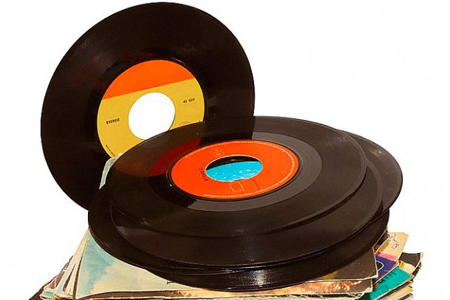 Потоковые аудио-сервисы подталкивают меломанов к возврату на виниловые пластинки - «Технологии»