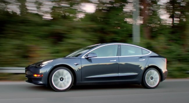 Начались поставки Model 3: о характеристиках и комплектации электромобиля рассказал Илон Маск - «Транспорт»