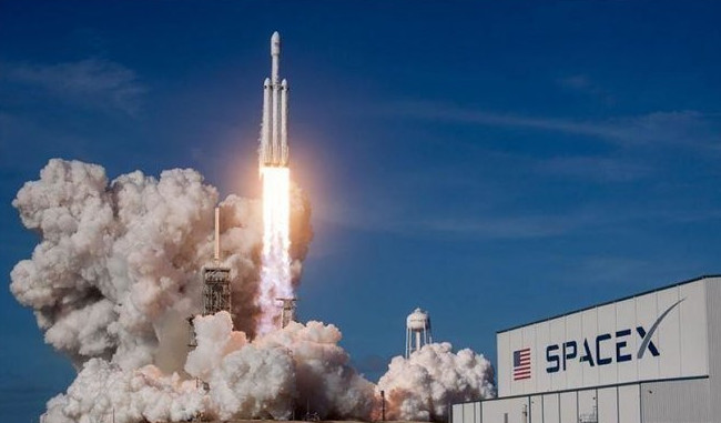 SpaceX собирается улавливать углекислый газ и производить из него ракетное топливо - «Технологии»