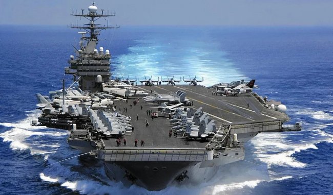 Командование ВМС США запретило личному составу пользоваться китайским ИИ DeepSeek - «Технологии»