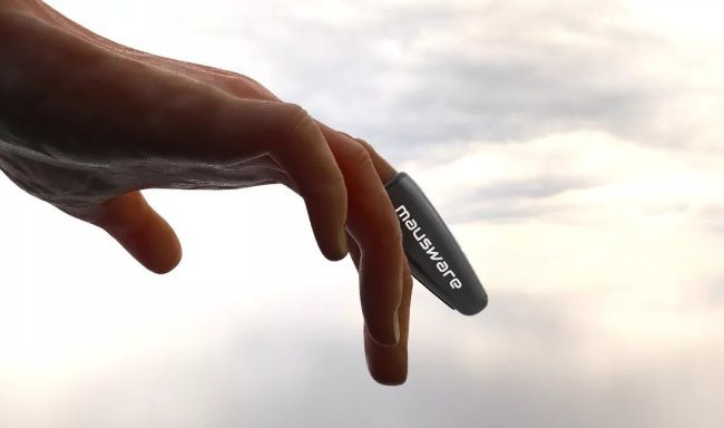 Пальцевая мышь Finger Maus может работать где угодно и не нуждается в столе - «Гаджеты»
