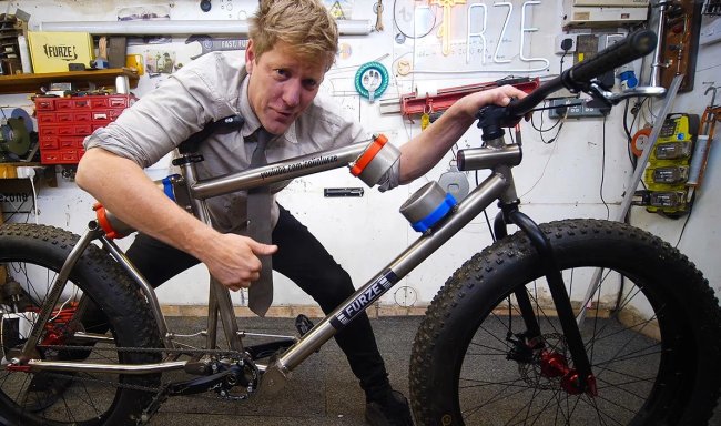 Эксцентричный изобретатель разработал велосипед на магнитной подвеске - «Техника»