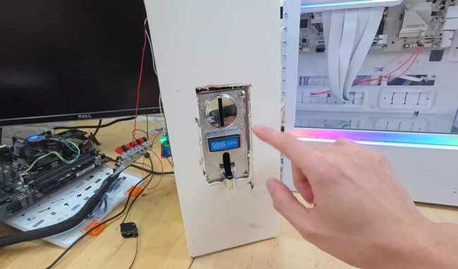 Энтузиаст превратил ПК в игровой автомат – чтобы поиграть, нужно кинуть монетку - «Гаджеты»