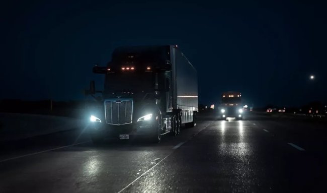 Грузовик-беспилотник Aurora самостоятельно преодолел 1600 км за 15 часов - «Технологии»