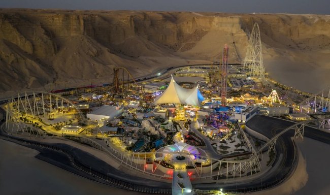 Три самых фантастических американских горки в мире открылись в Саудовской Аравии - «Технологии»