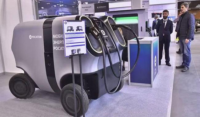 «Росатом» показал прототип российского робота-электрозаправщика - «Технологии»