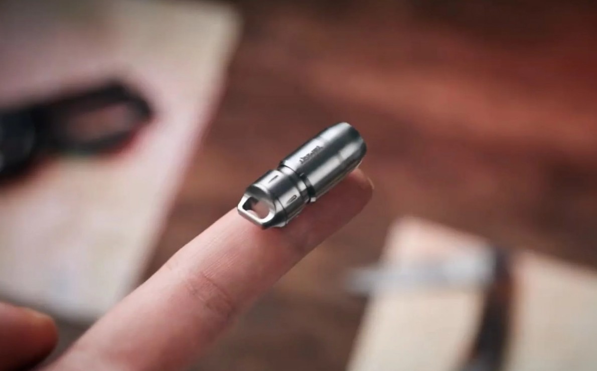 YSmart представила трехсантиметровый светодиодный фонарик Bullet3 - «Гаджеты»