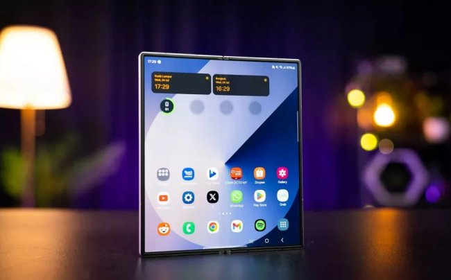 Samsung представила технологию Flex Titanium для складных экранов - «Технологии»