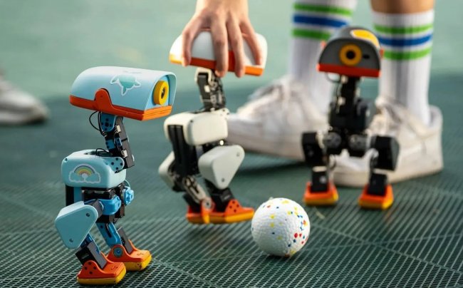 Мини-робот Microduck стал открытой платформой для экспериментов с «физическим» ИИ - «Роботы»